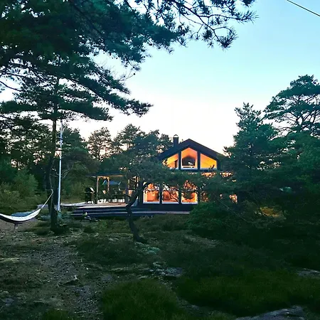 Family With Panoramic Windows By Oksrodkilen Ferienhaus